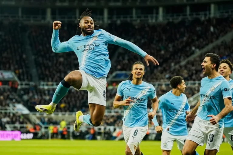 Antoine Semenyo brille dès ses débuts avec Manchester City