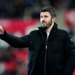 Manchester United nomme Michael Carrick entraîneur pour la fin de la saison