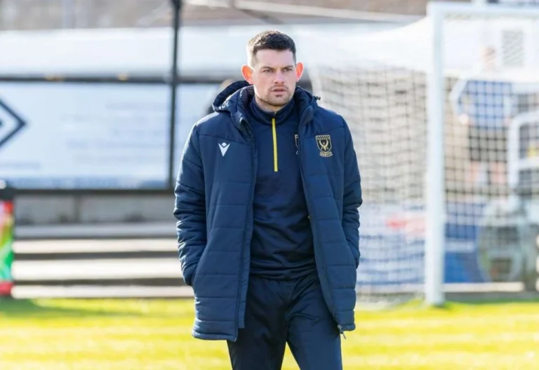 Deveronvale nomme Colin Charlesworth entraîneur principal après Huntly