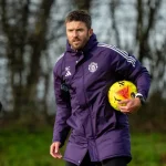 Michael Carrick prêt pour Manchester United face à Manchester City
