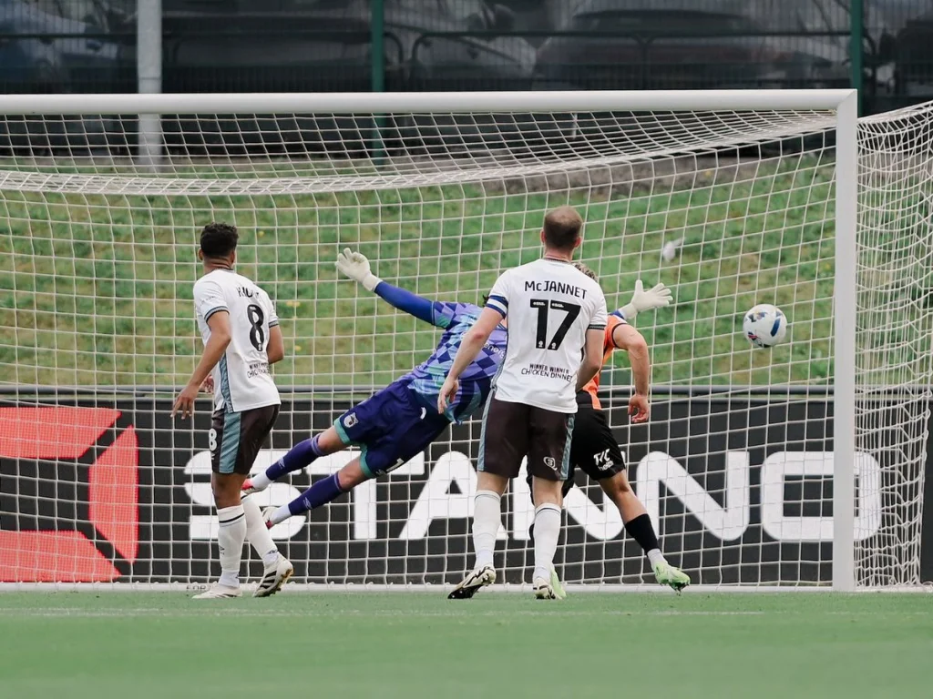 Grimsby Town vise à rebondir face à Barnet après une défaite humiliante