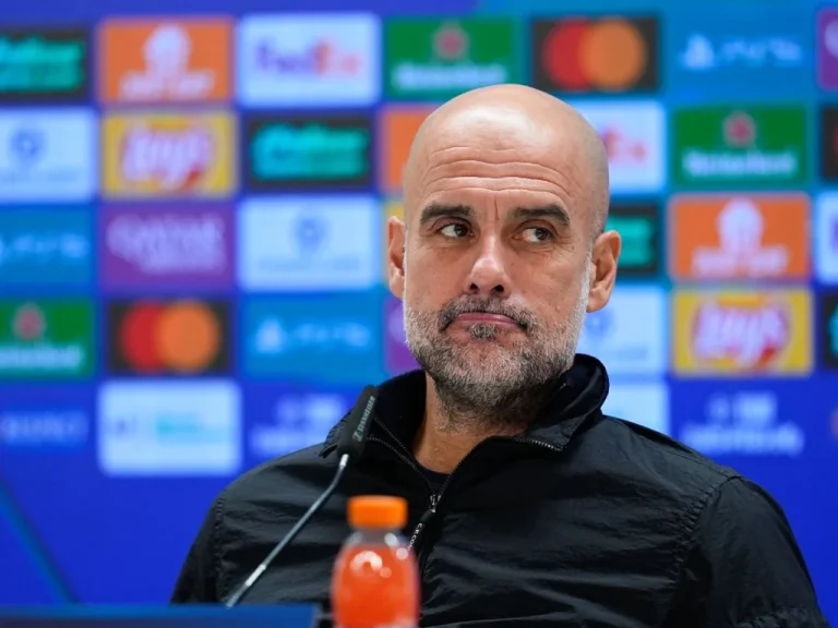 Pep Guardiola s'exprime sur Michael Carrick avant le derby de Manchester