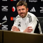Carrick en charge : Manchester United face à Manchester City en Premier League
