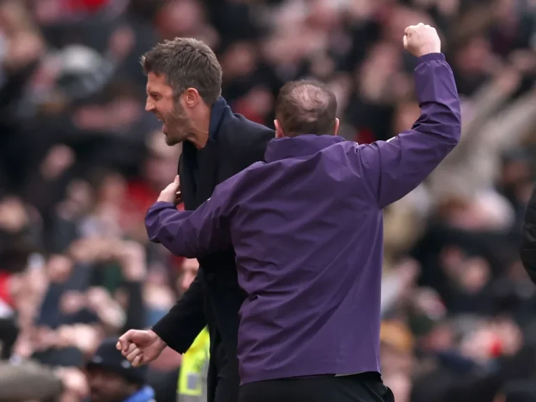 Carrick remporte une victoire tactique contre City en Manchester derby