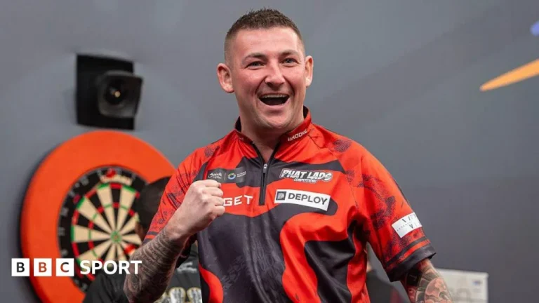 Saudi Arabia Darts Masters : Aspinall critique l'ambiance du tournoi