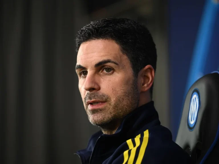 Arsenal : Mikel Arteta et Gabriel Jesus en pleine tension de transfert