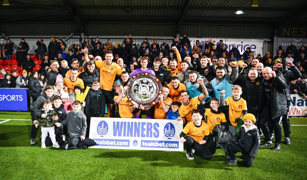 Carrick Rangers remporte la Shield Final face à Cliftonville
