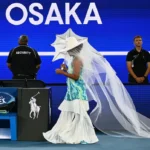 Naomi Osaka modère sa tenue pour son match à l'Open d'Australie