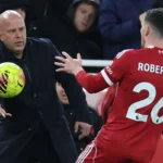 Liverpool : Décision de transfert difficile pour Andy Robertson