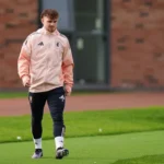 Elliott, en difficulté à Aston Villa : retour possible à Liverpool