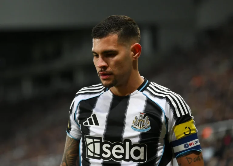 Blessure de Bruno Guimaraes : état et impact pour Newcastle contre Aston Villa