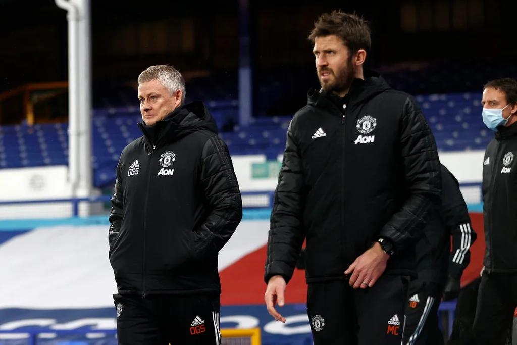 Michael Carrick évoque ses échanges avec Ole Gunnar Solskjaer après Manchester United