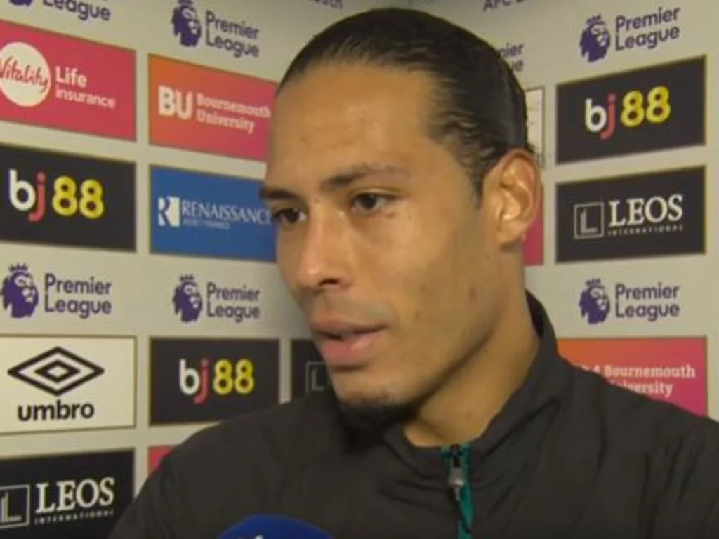Virgil van Dijk critique l'arbitrage après défaite de Liverpool contre Bournemouth