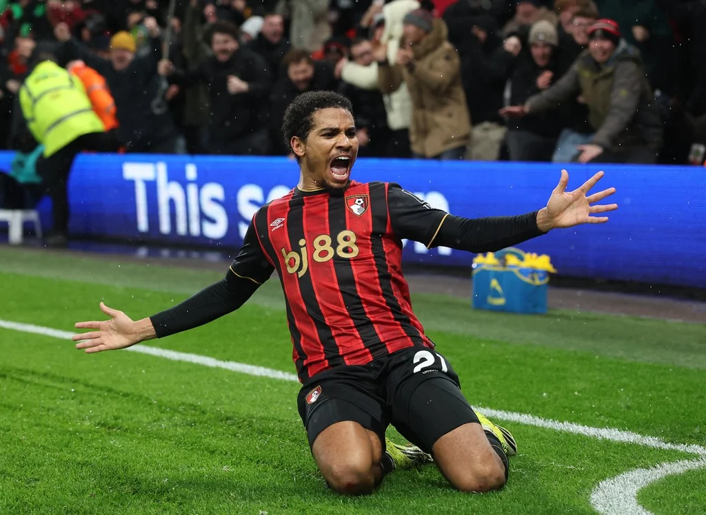 Bournemouth 3-2 Liverpool : Adli offre une victoire in extremis aux Cherries