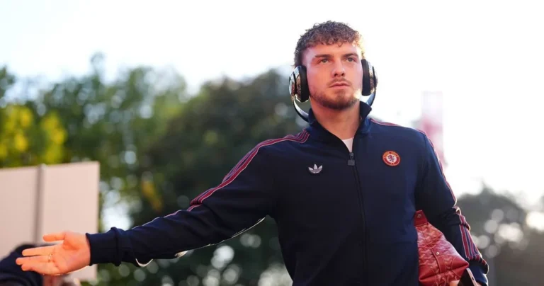 Aston Villa mise sur Harvey Elliott face à l'urgence des blessures