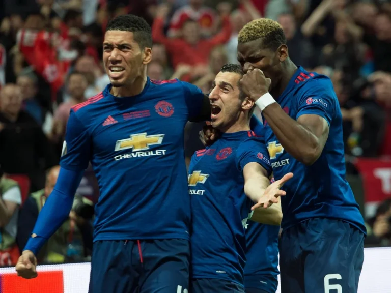 Henrikh Mkhitaryan : Défis et succès entre Manchester United et Arsenal