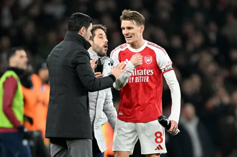 Arsenal : Odegaard appelle à la solidarité après la défaite contre Manchester United