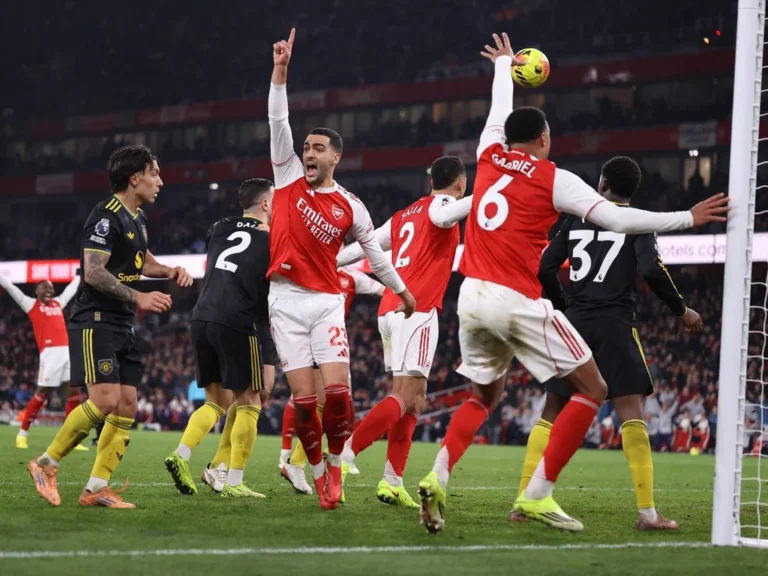 Arsenal subit une défaite déchirante face à Manchester United