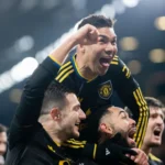 Manchester United bat Arsenal 3-2 : notes et performances clés