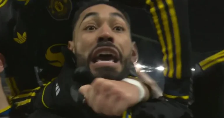 Manchester United bat Arsenal grâce à des buts spectaculaires de Cunha et Dorgu