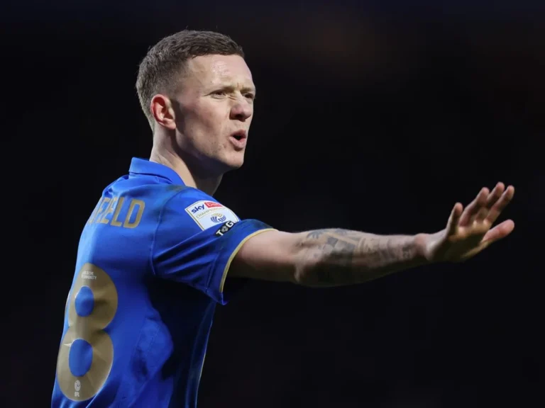 Jay Stansfield : Confiance retrouvée et renforts pour Birmingham City