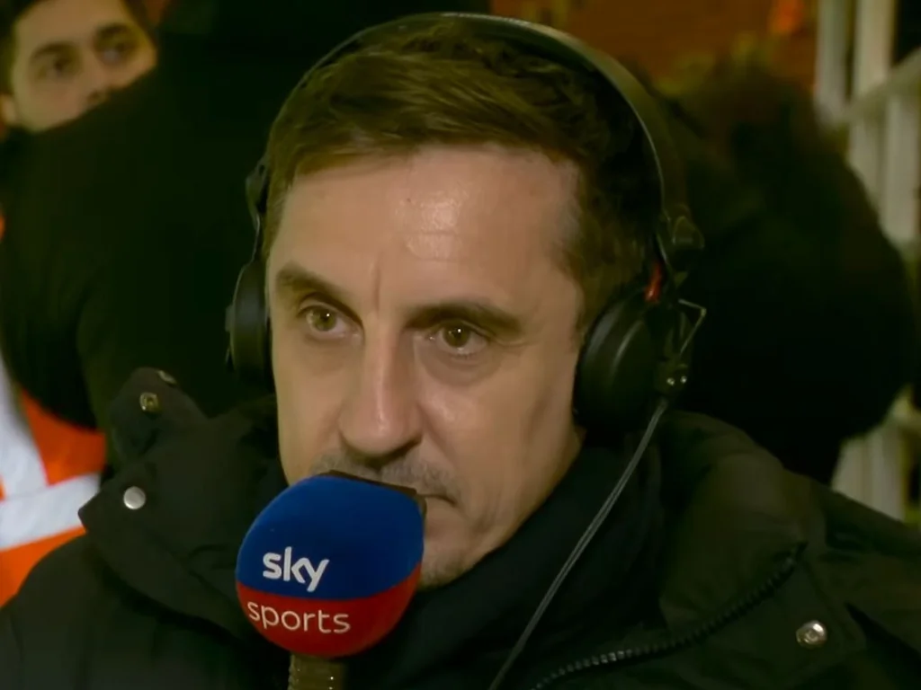 Gary Neville conteste Arne Slot sur la saison des Reds