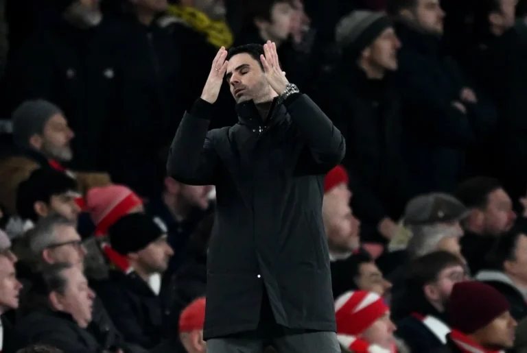 Arsenal face à Manchester United : analyse du moment clé selon Neville