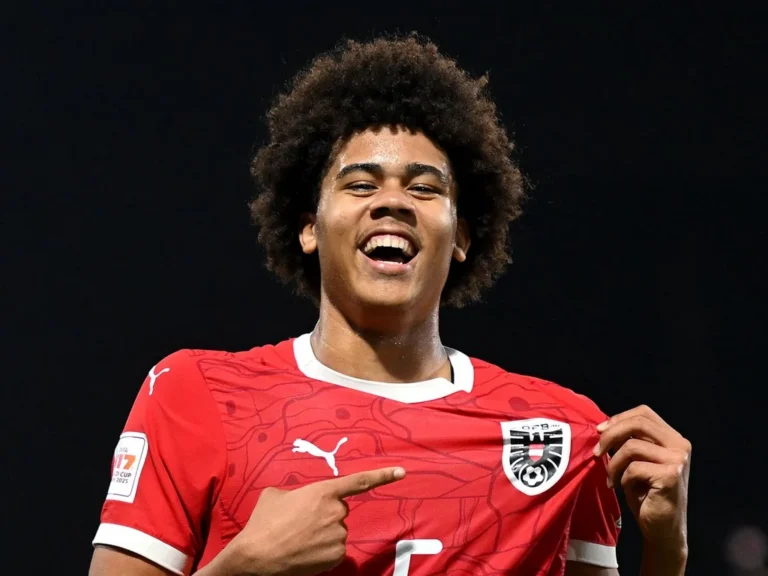 Liverpool finalise le transfert d'Ifeanyi Ndukwe, jeune défenseur autrichien