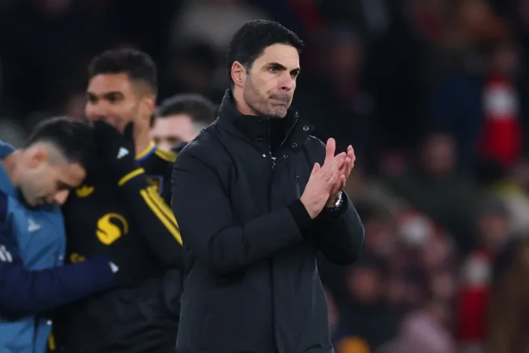 Arsenal : Odegaard sur le banc après une défaite contre Manchester United