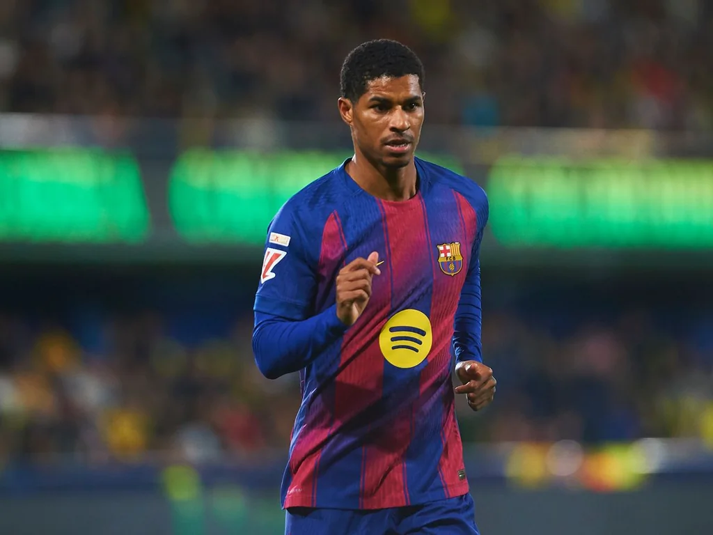 Marcus Rashford félicite Tammy Abraham pour son retour à Aston Villa