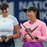 Jessica Pegula s'excuse auprès d'Amanda Anisimova avant leur quart de finale à l'Open d'Australie