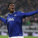 Louis Saha analyse les progrès et défis de Thierno Barry à Everton