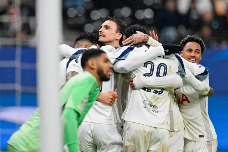 Tottenham se qualifie pour les huitièmes de la Ligue des Champions