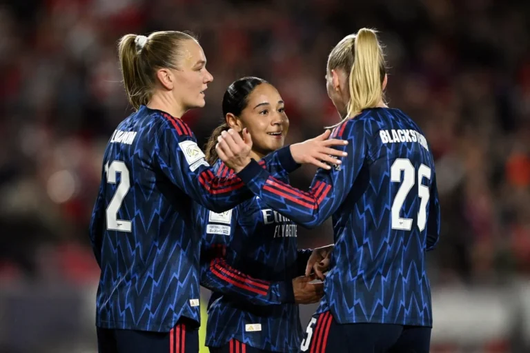Arsenal domine AS FAR et se prépare pour la finale de la Champions Cup féminine