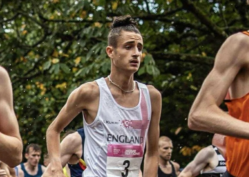 Bradley Andrews-Callec brille lors des Championnats de Cross Country à Beckenham