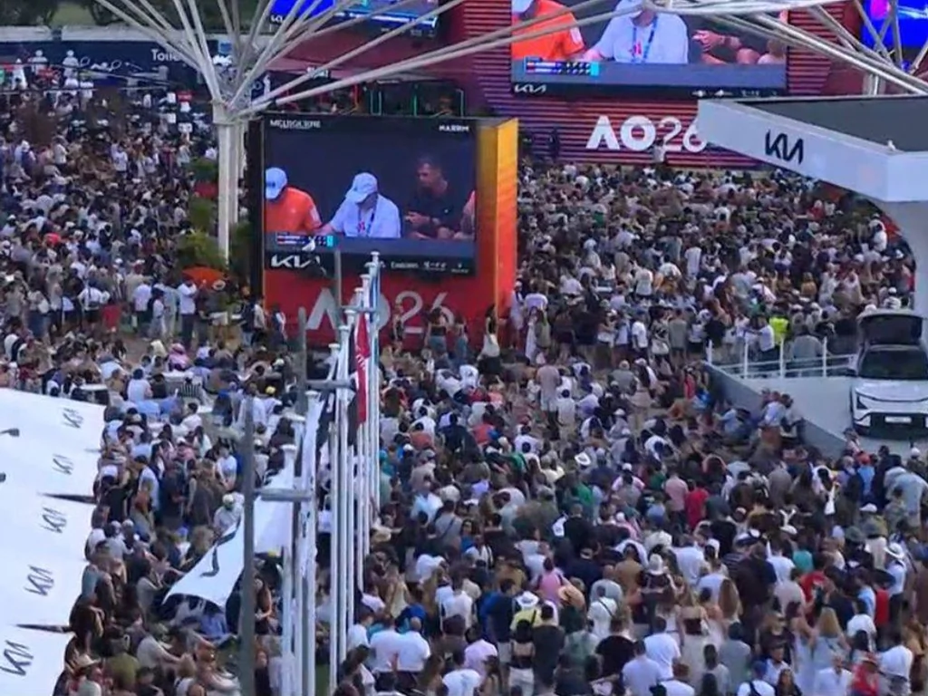 Alcaraz crée le chaos à l'Open d'Australie avec un match historique