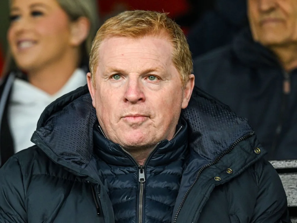 Neil Lennon anticipe des signatures explosives pour Celtic avant la clôture du mercato