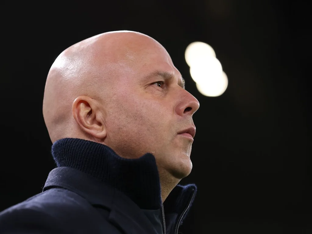 Liverpool : Arne Slot doit assurer la qualification en Ligue des Champions