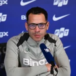 Liam Rosenior loue la politique de transfert de Chelsea et sa structure moderne