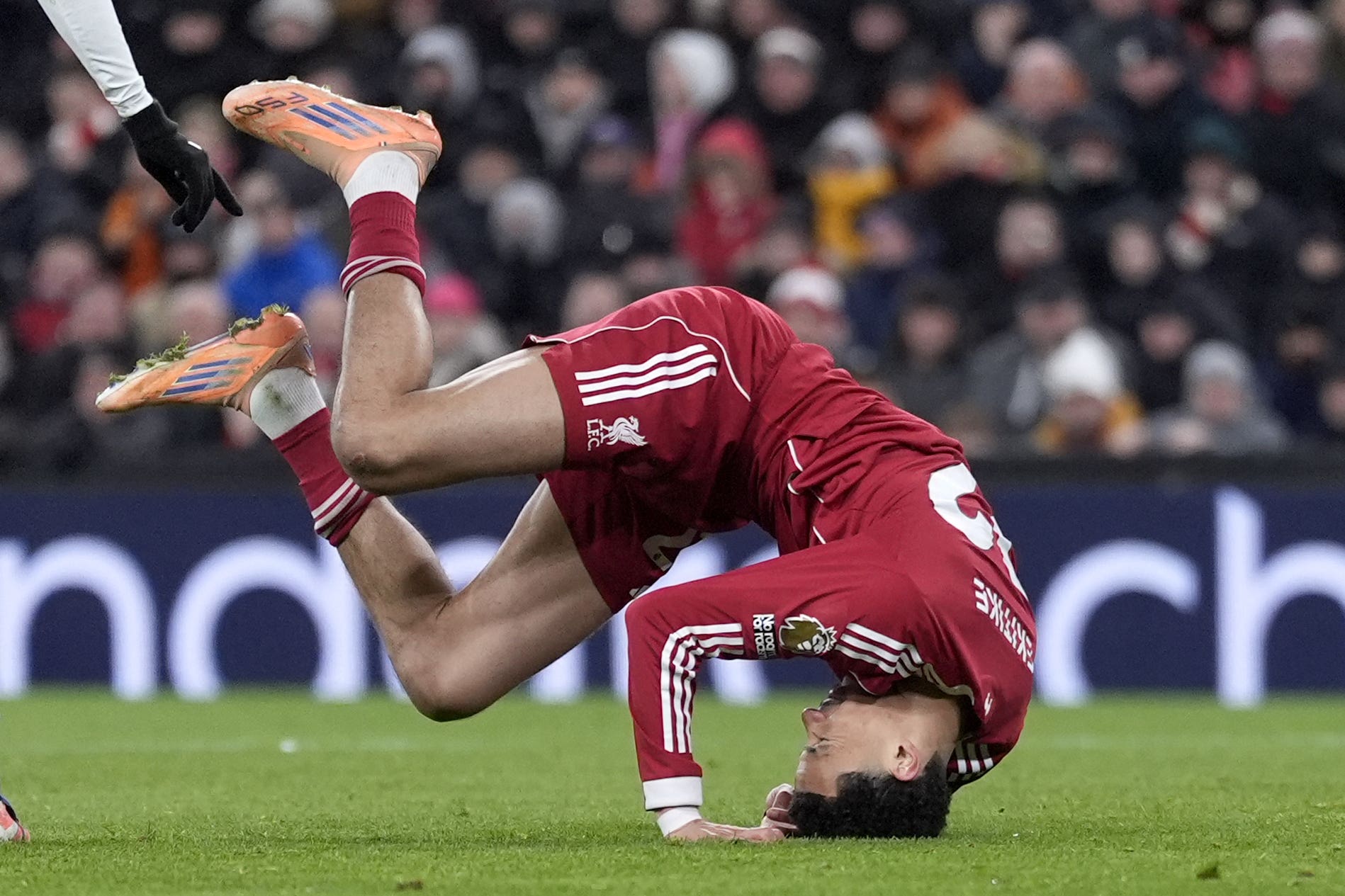 Hugo Ekitike reste debout lors du match Liverpool-Leeds