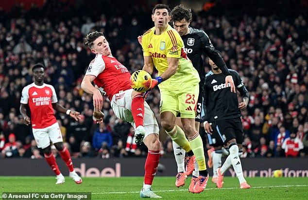 Emery et les enjeux des coups de pied arrêtés