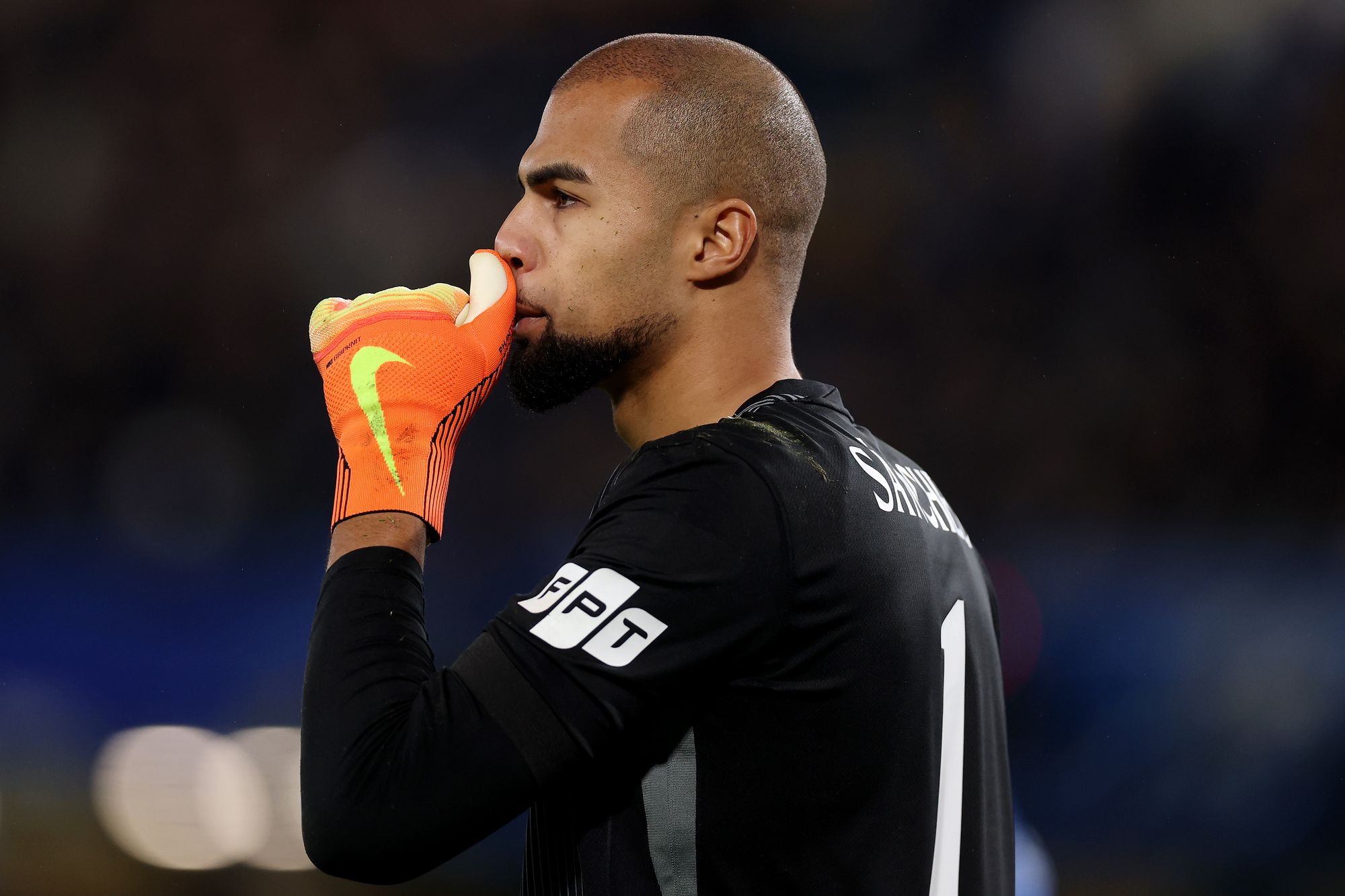 Chelsea gardien Robert Sánchez lors du match contre Arsenal