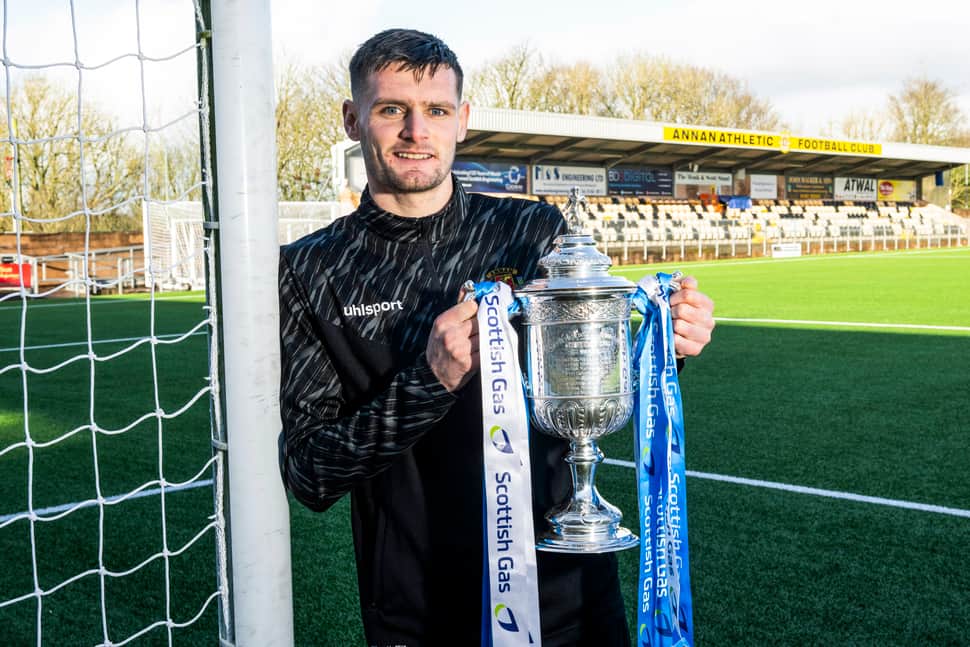 Tommy Muir mènera Annan Athletic à Ibrox ce soir