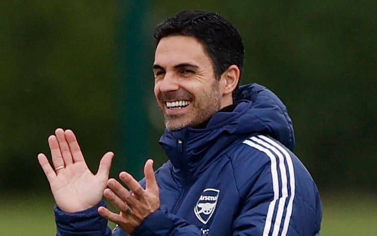 Mikel Arteta lors de l'entraînement d'Arsenal