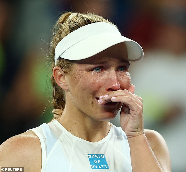 Maddison Inglis en larmes après sa victoire au premier tour