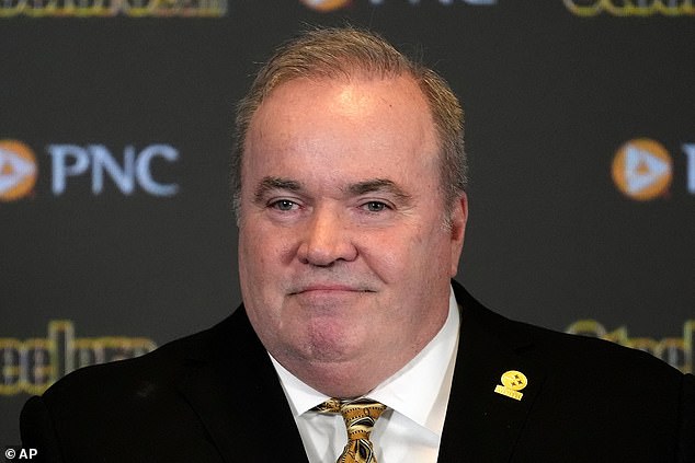 McCarthy lors de la conférence de présentation des Steelers