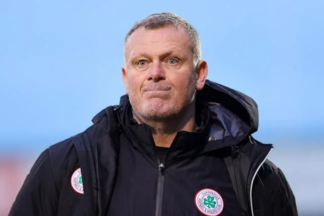 Manager de Cliftonville s'excuse après une défaite décevante