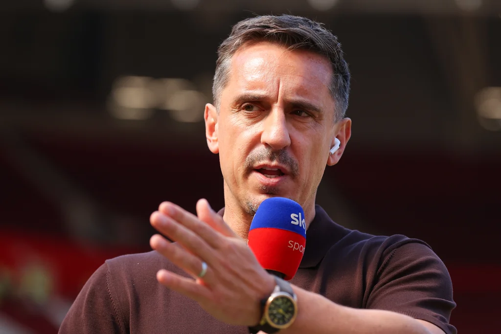 Gary Neville met en garde Arsenal après la remontée de Chelsea contre West Ham