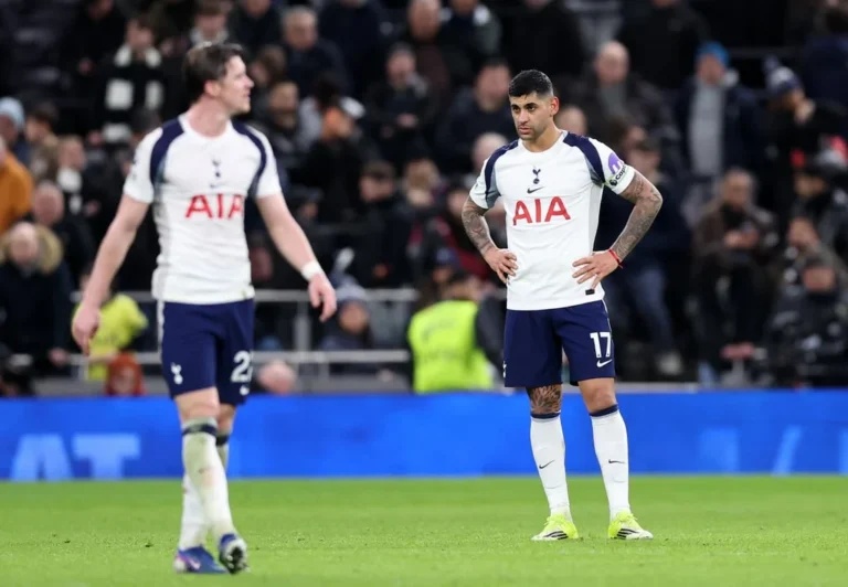 Cristian Romero rassure après sa blessure lors du match Tottenham-Man City