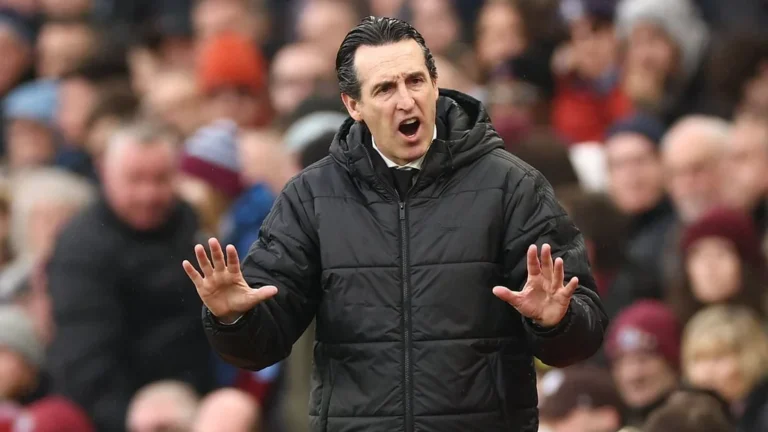 Unai Emery dénonce une décision VAR injuste lors de la défaite d'Aston Villa